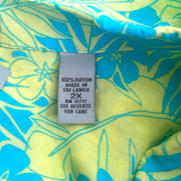 Marsh Landing plus size Teal and Yellow Floral Shirt - Picture 3 of 7